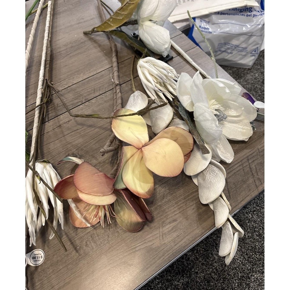 Variety Of Faux Floral Stems Some New With Tags Some Cut Offs - Picture 7 of 7